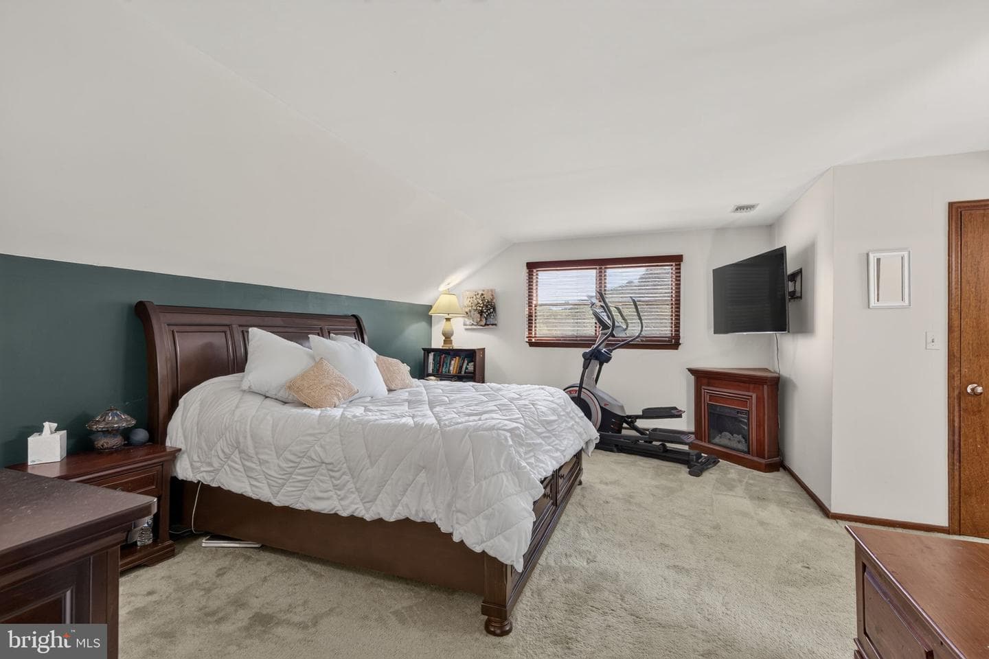 4124 Lawton Court photo 59