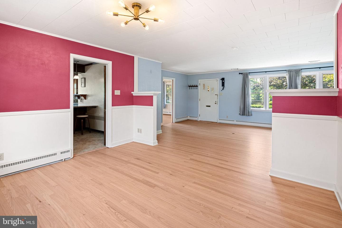 2705 W Chew Street photo 16