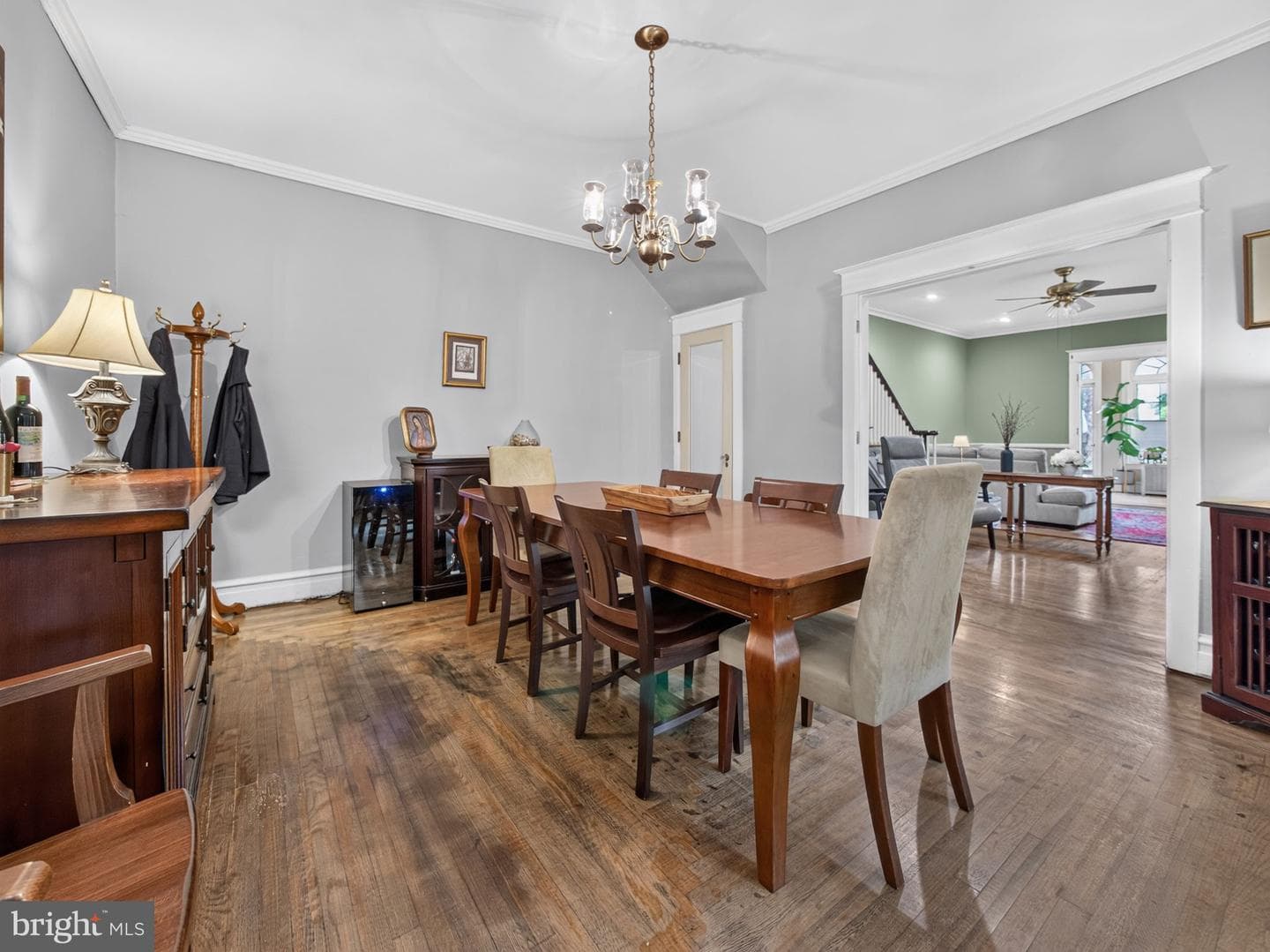 2445 W Allen Street photo 13