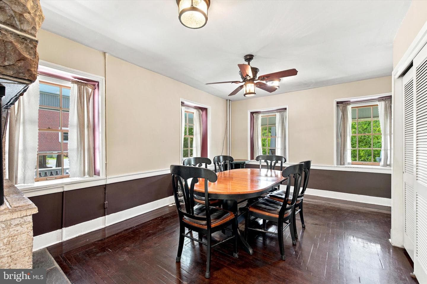 7701 Chestnut Street photo 18
