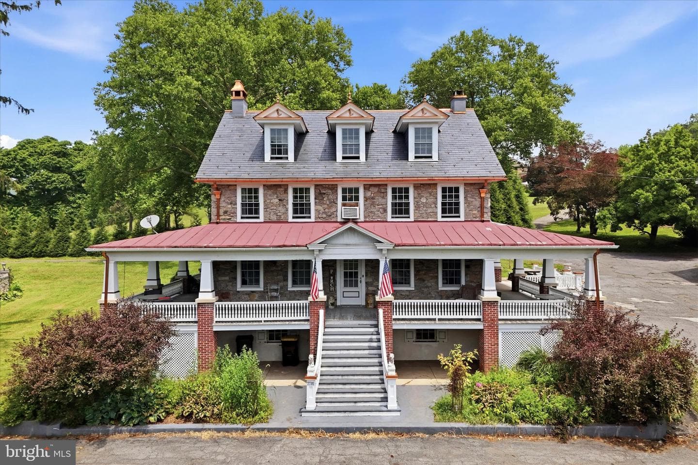 7701 Chestnut Street, Zionsville