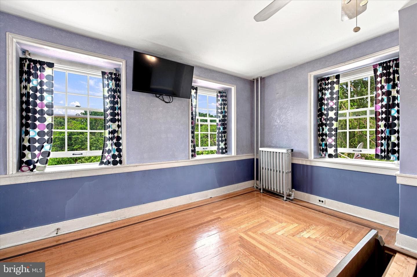 7701 Chestnut Street photo 28