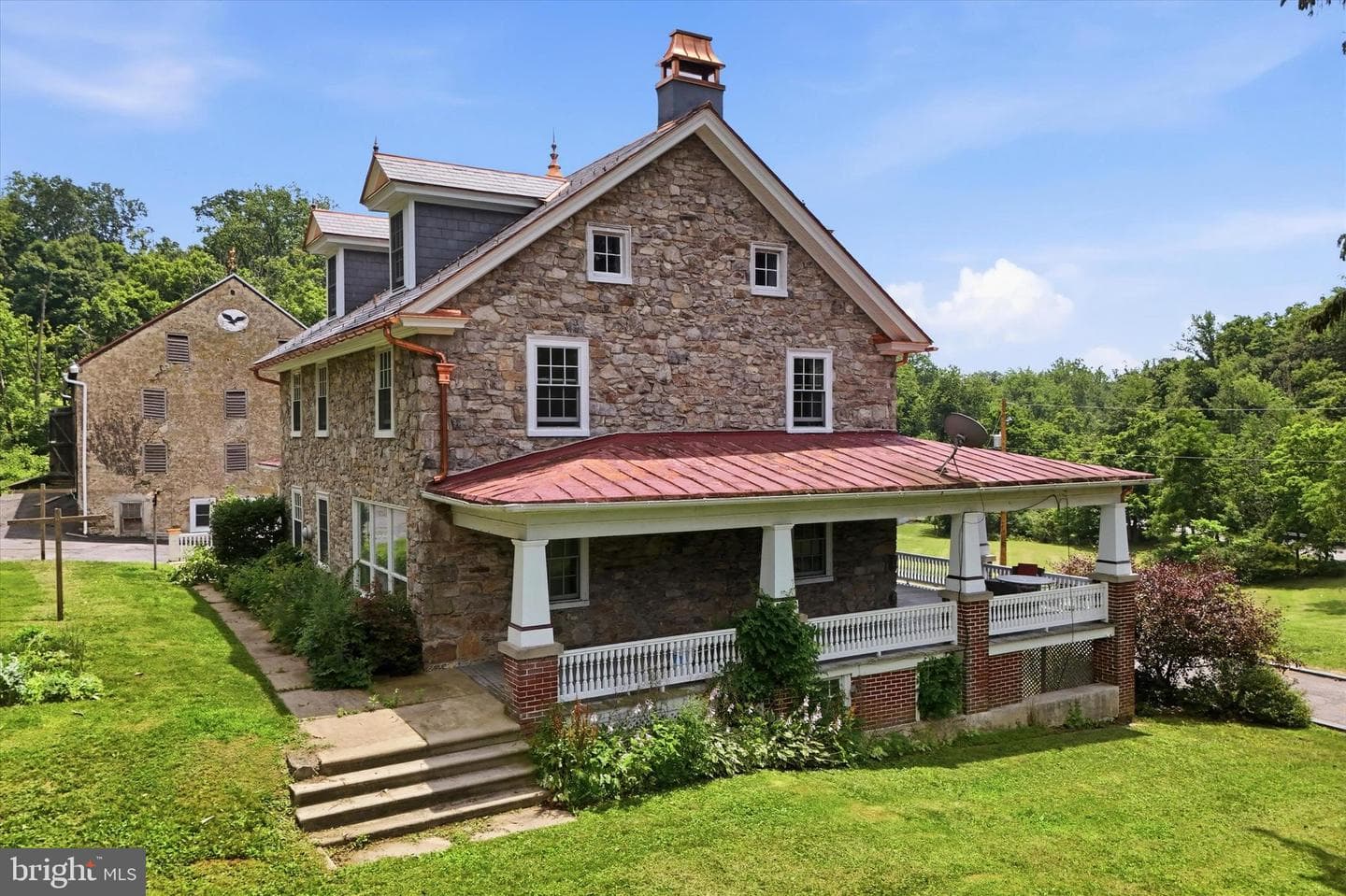7701 Chestnut Street photo 9