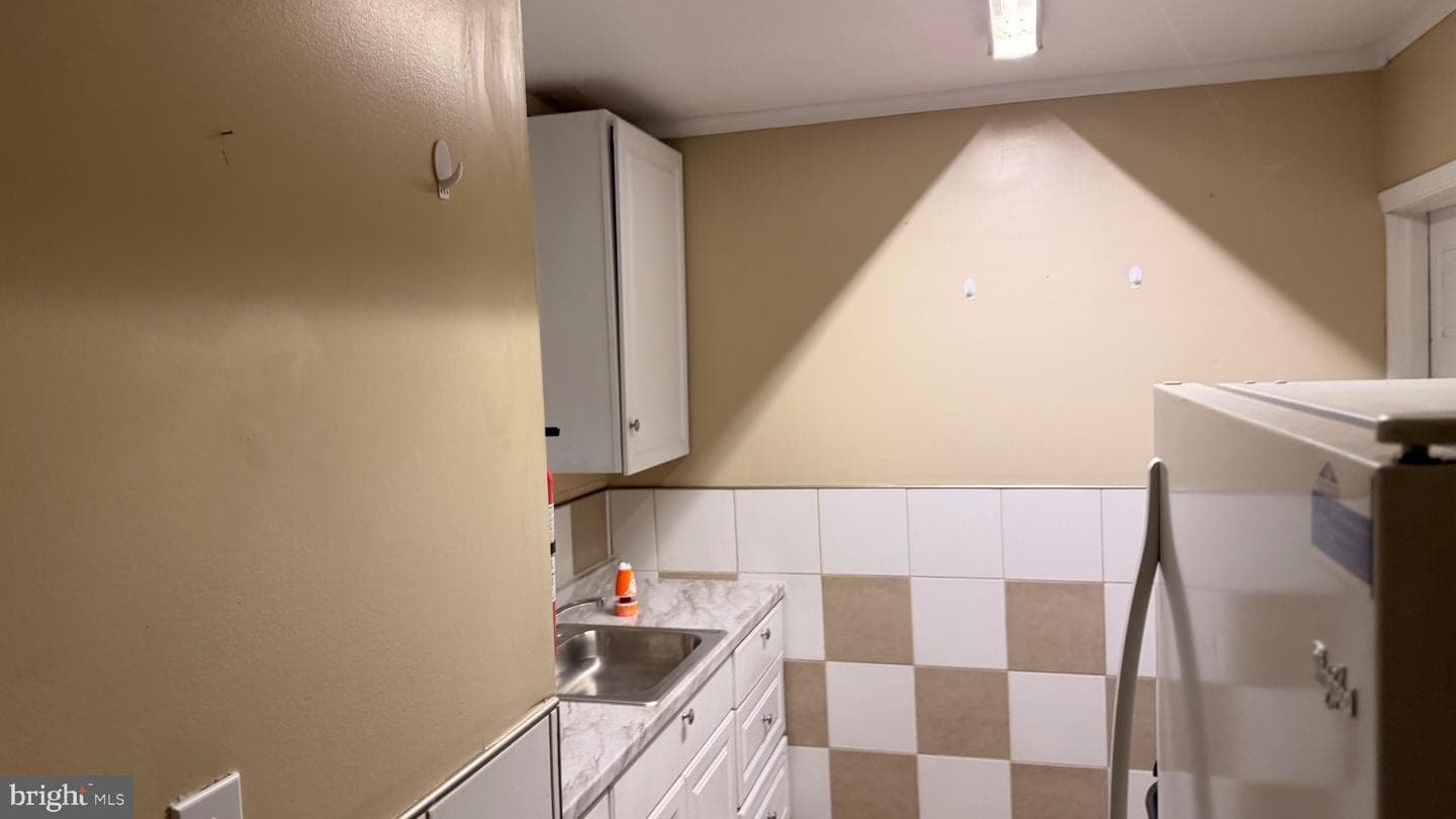 832 Chestnut photo 7