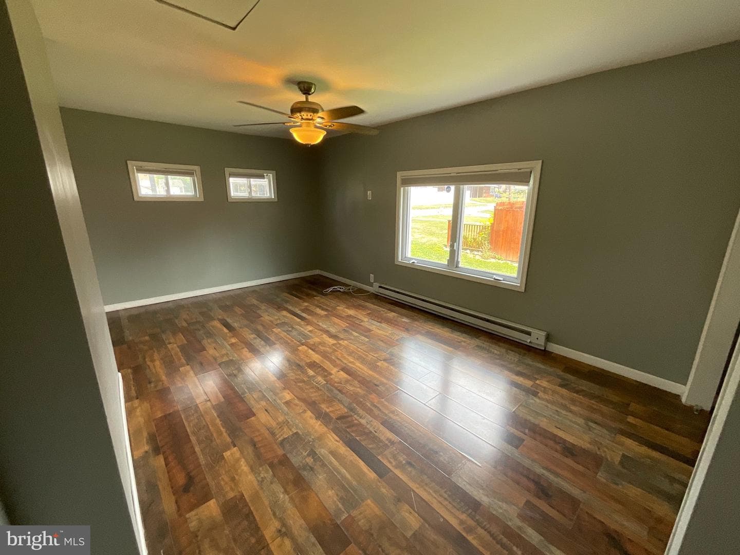 3128 Diamond Avenue photo 25