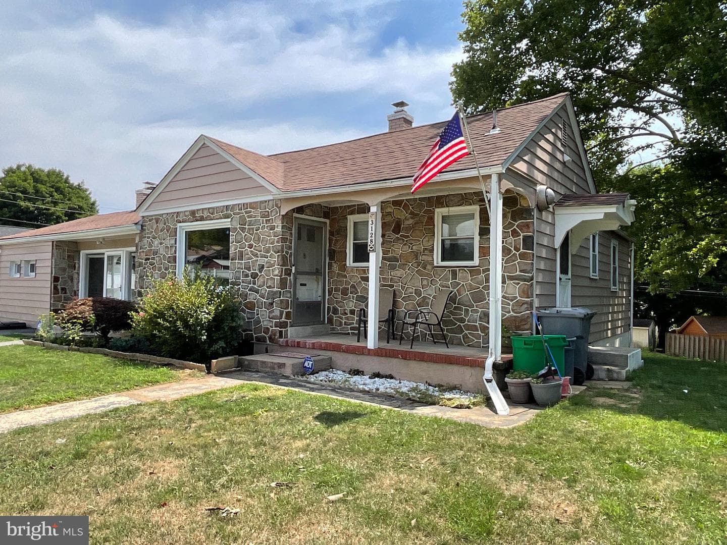 3128 Diamond Avenue photo 4