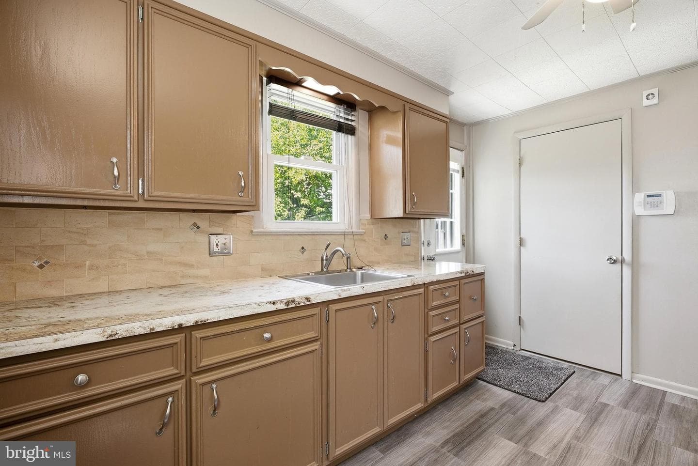 868 N Irving Street photo 19
