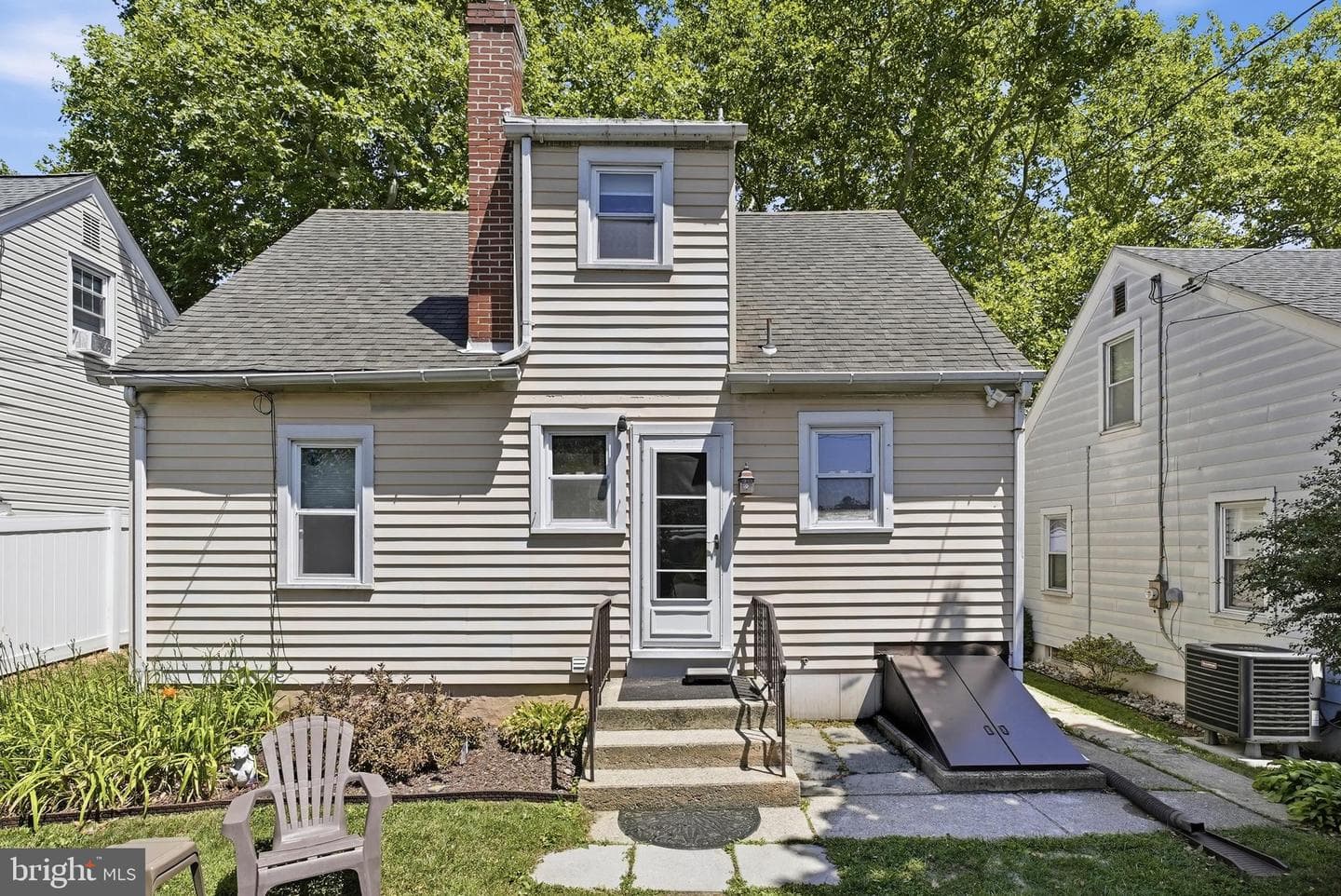 868 N Irving Street photo 41