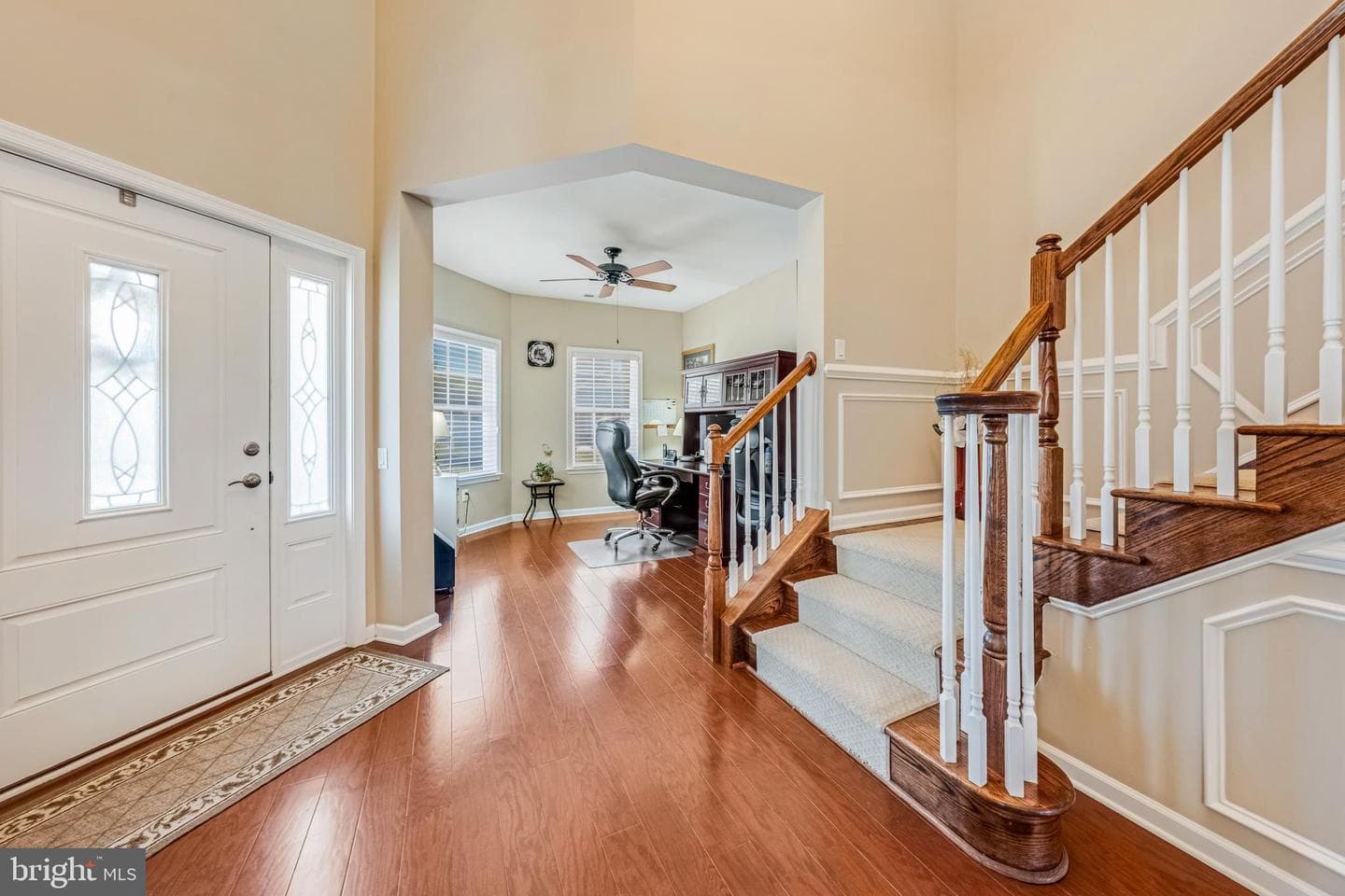 4406 Colonial photo 4