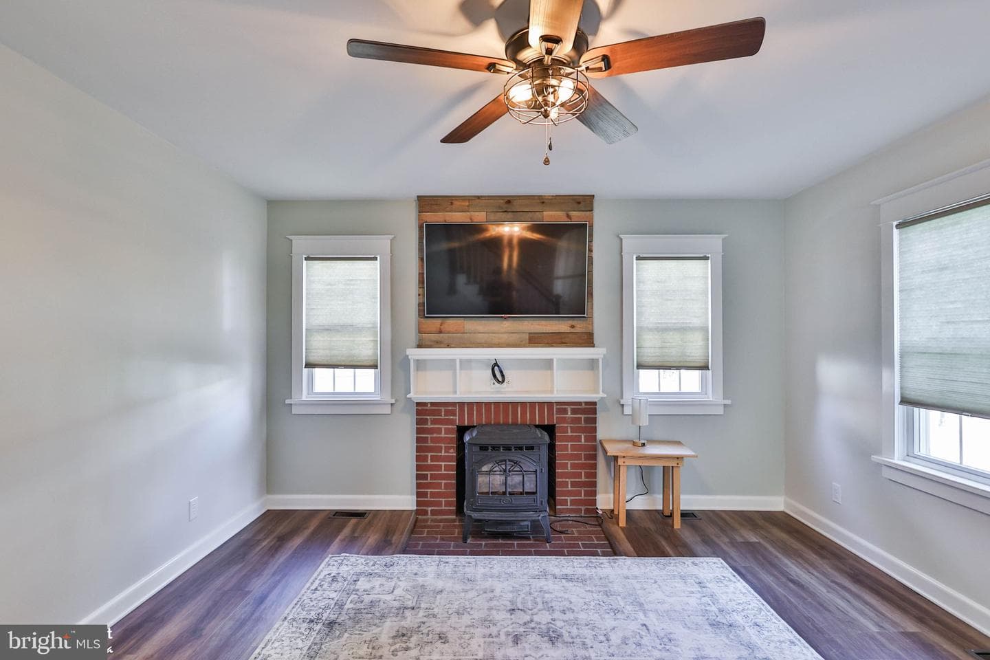 132 E Landis Street photo 13