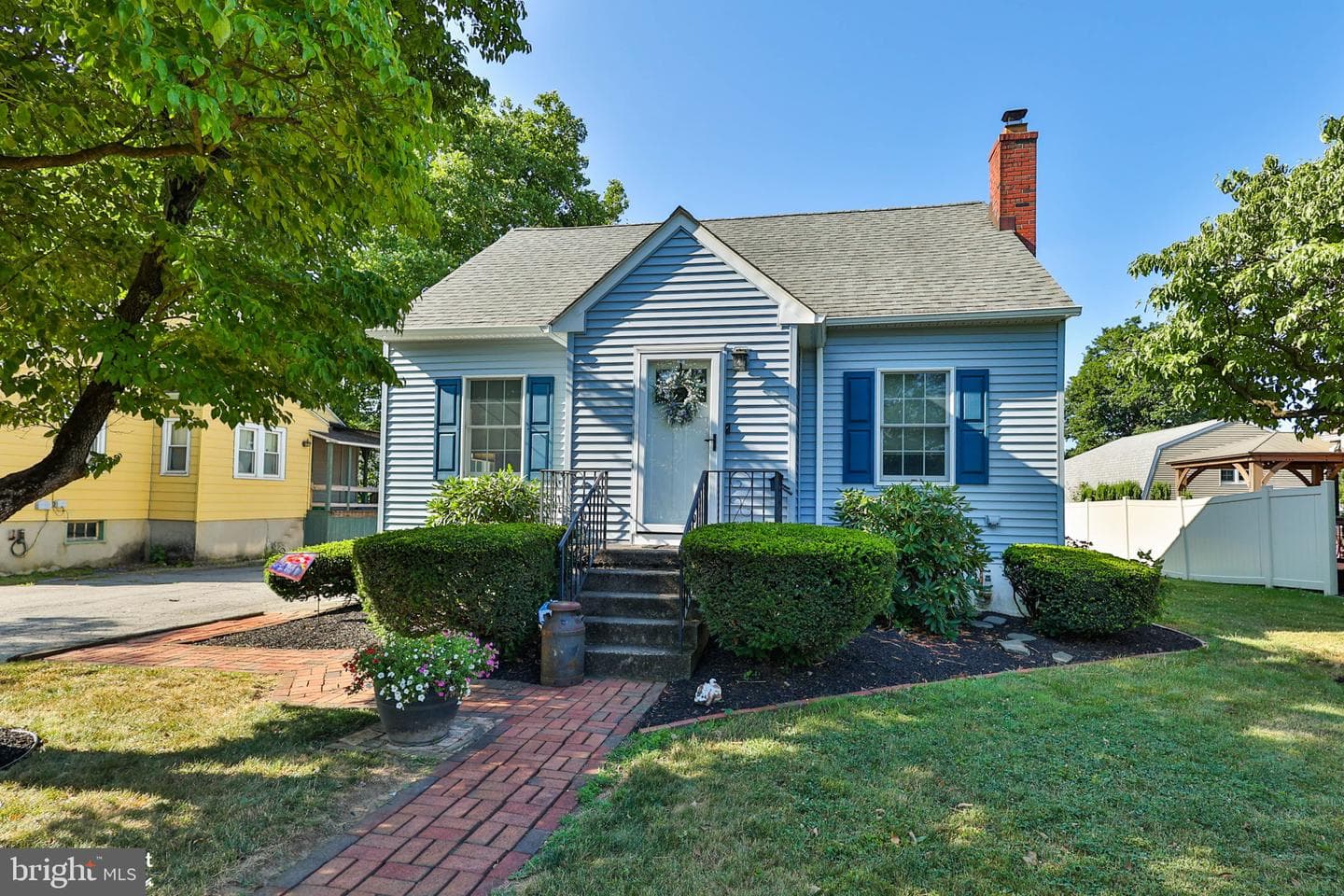 132 E Landis Street photo 2
