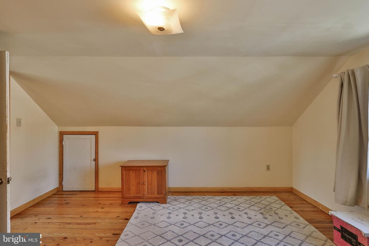 132 E Landis Street photo 41