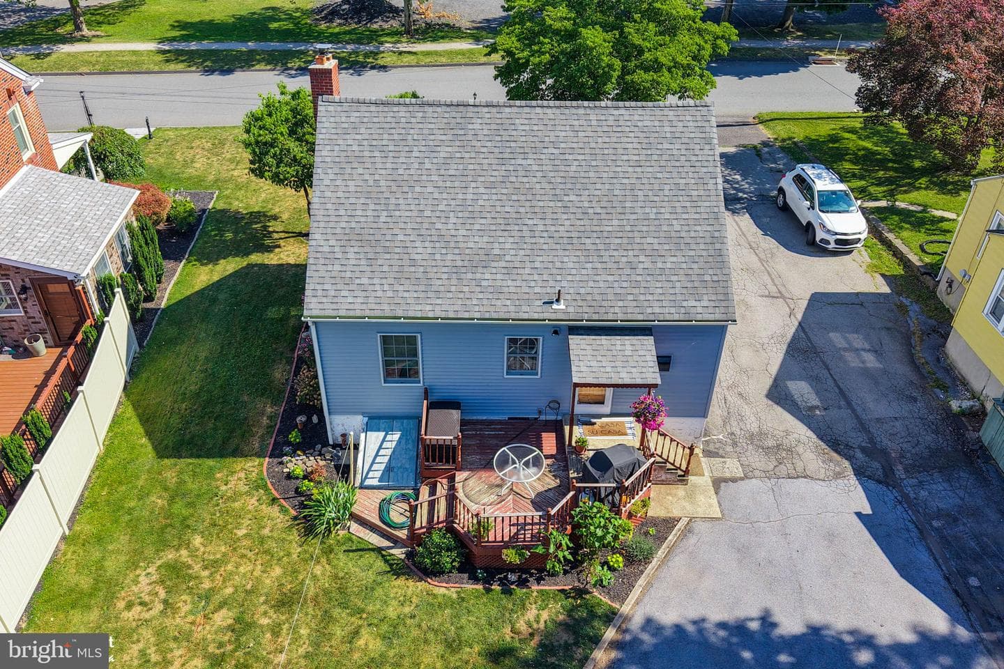 132 E Landis Street photo 6