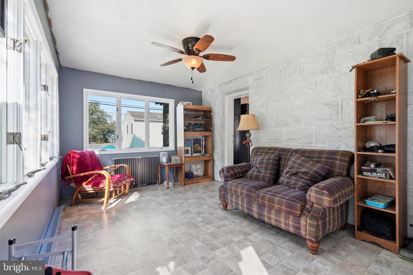1665 Broadway photo 11