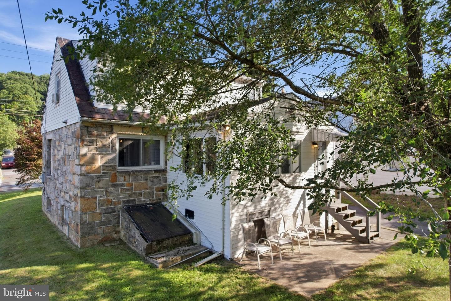 1665 Broadway photo 5