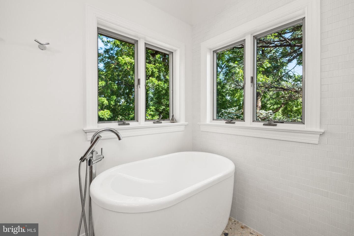 4807 Leeds Court photo 34