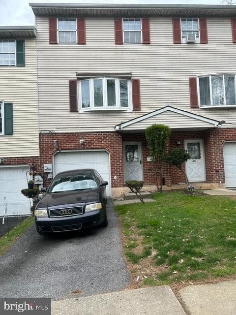 415 N Filbert Street photo 2
