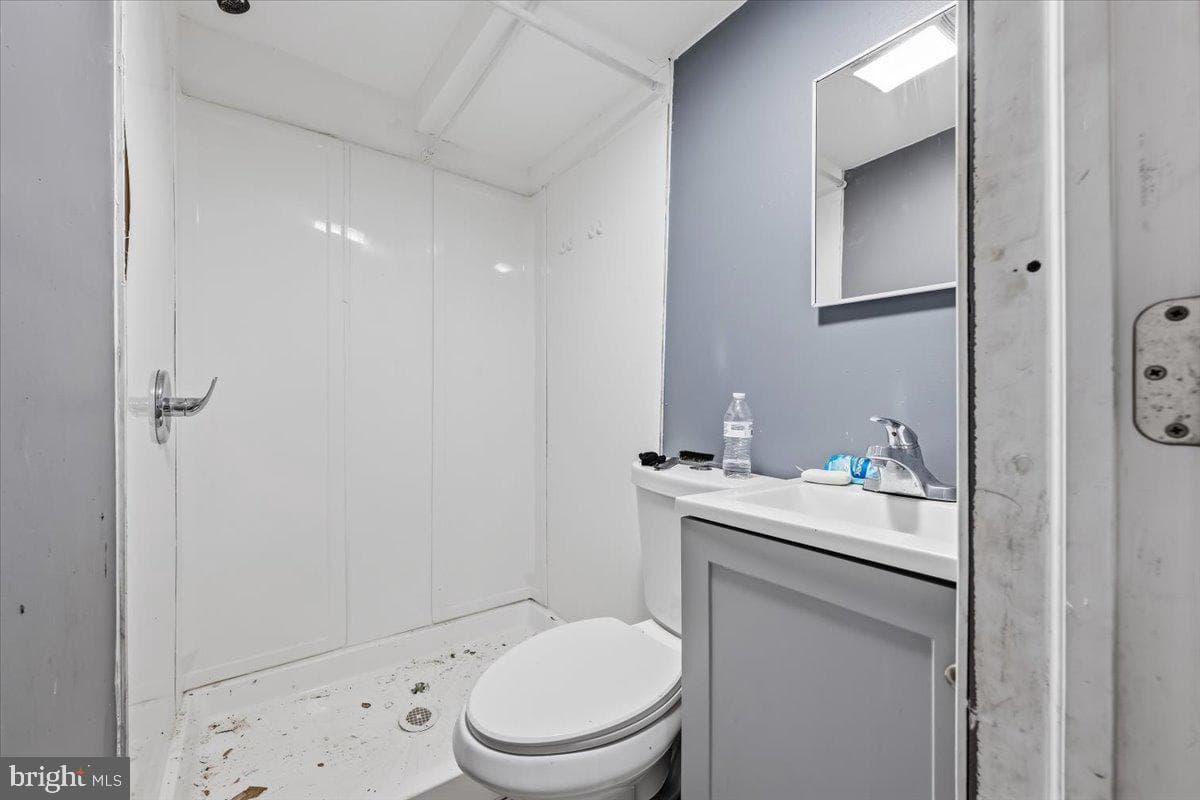 226 S Madison Street photo 25