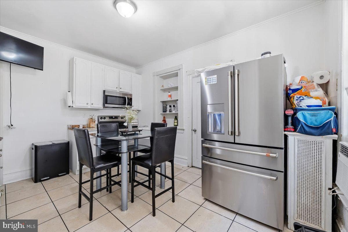 226 S Madison Street photo 7