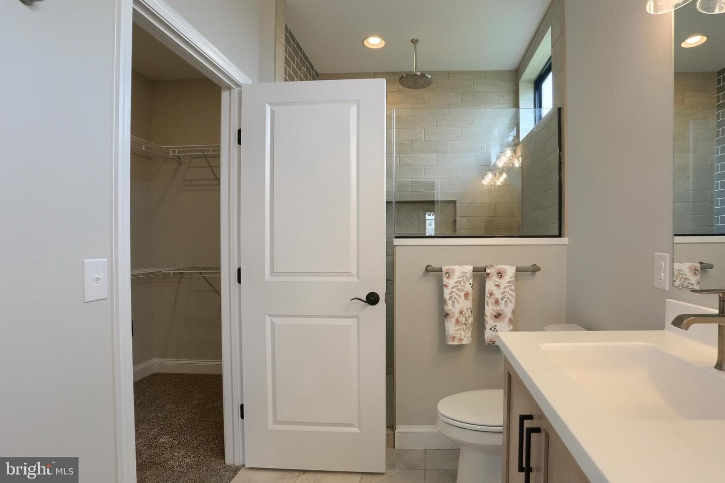 101 Dream Dr photo 16
