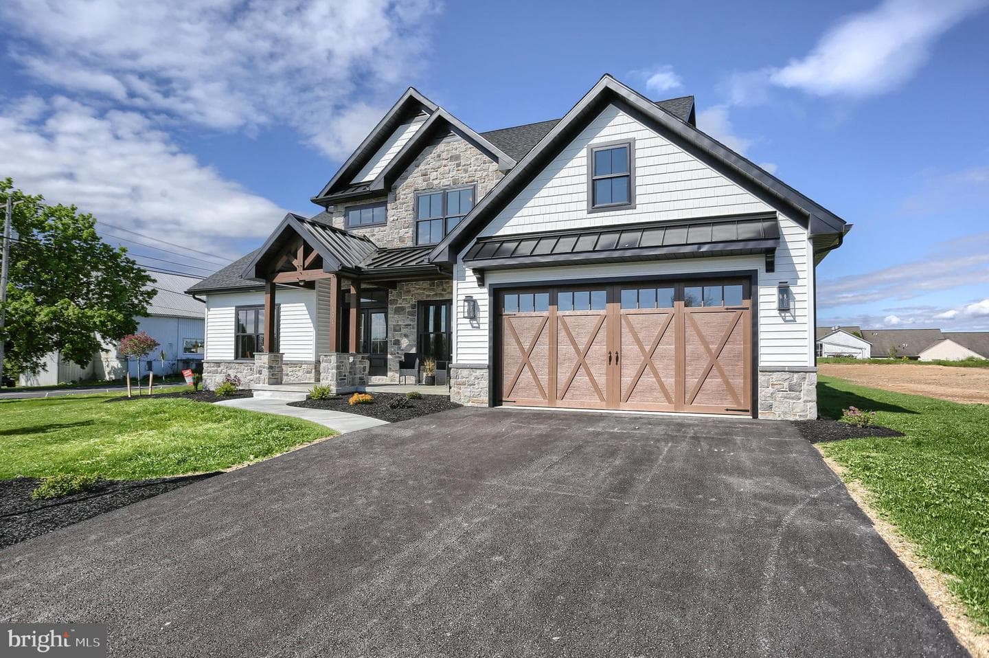 101 Dream Dr photo 2