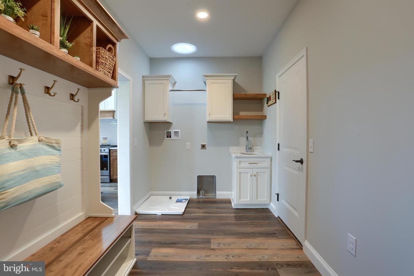 101 Dream Dr photo 20