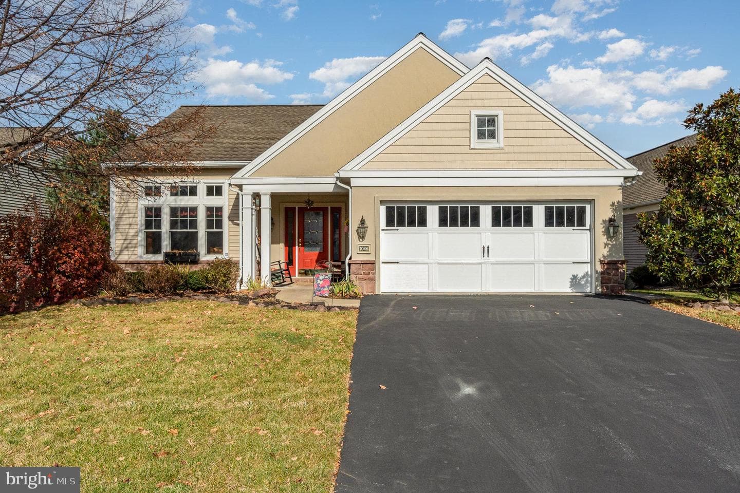 1046 Alden Way photo 1