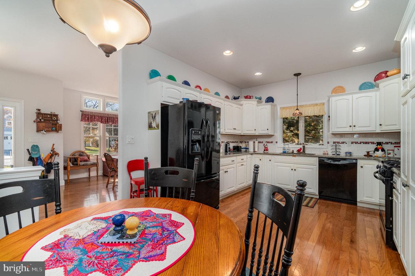 1046 Alden Way photo 12