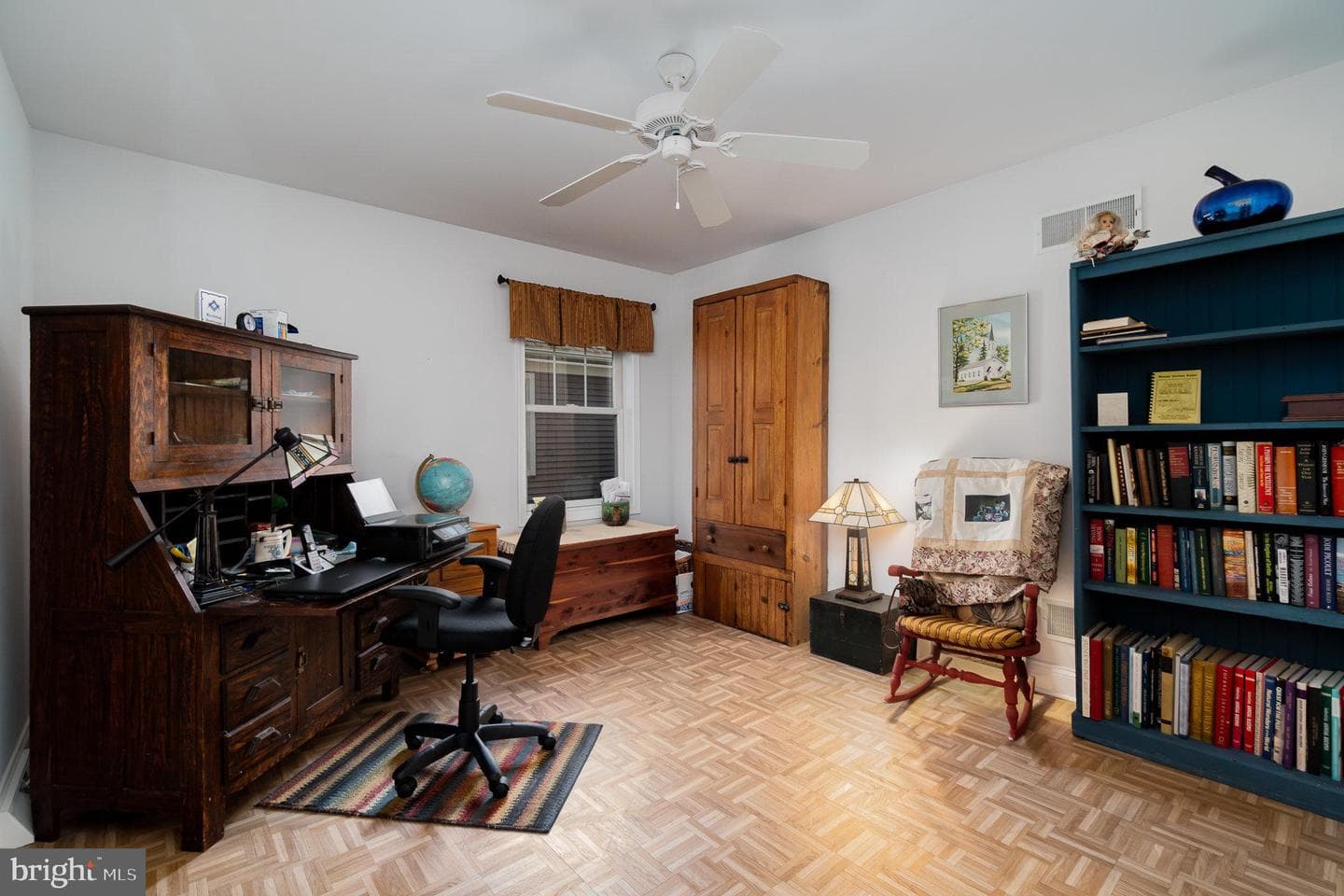 1046 Alden Way photo 18