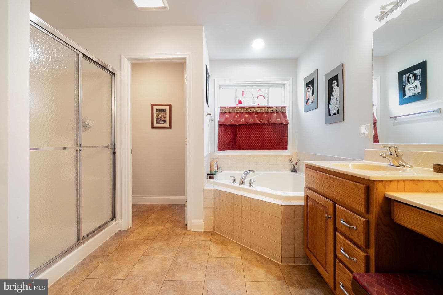 1046 Alden Way photo 26