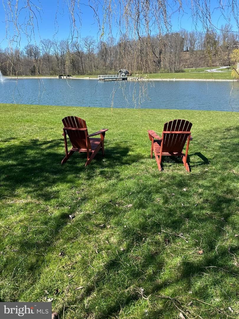 1046 Alden Way photo 3