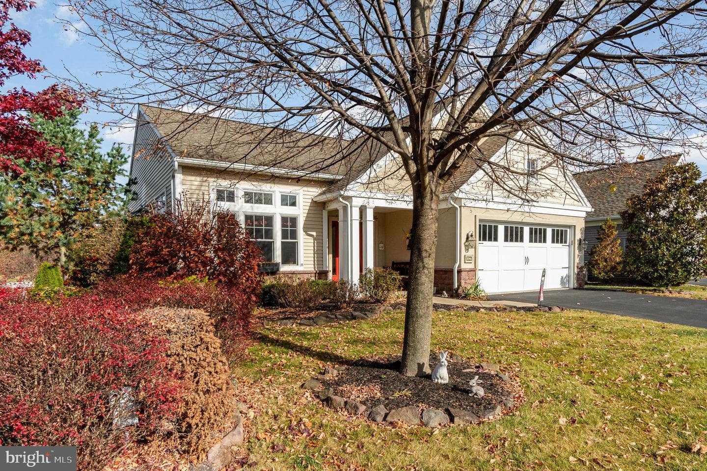 1046 Alden Way photo 5