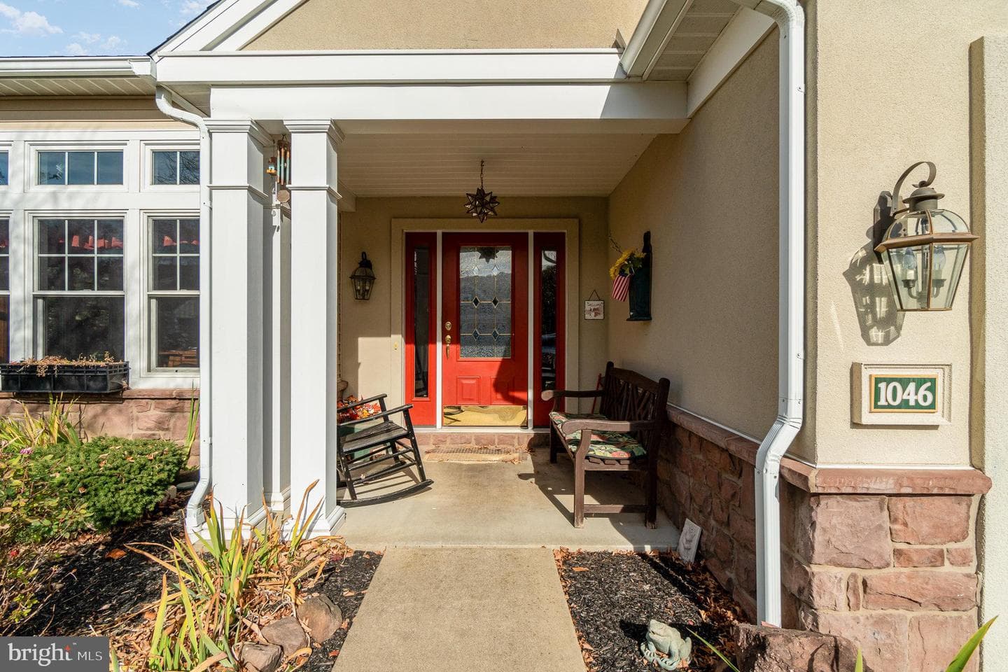 1046 Alden Way photo 6