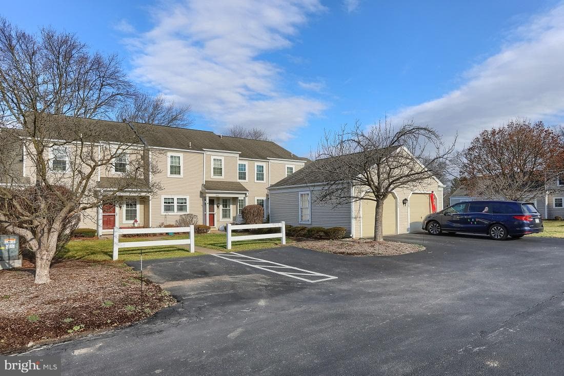 1504 Cambridge Court