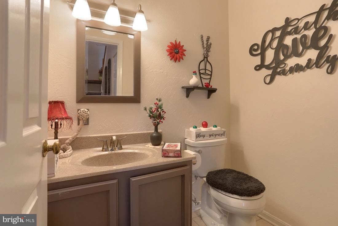 1504 Cambridge Court photo 10