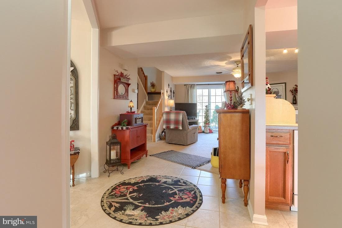 1504 Cambridge Court photo 5