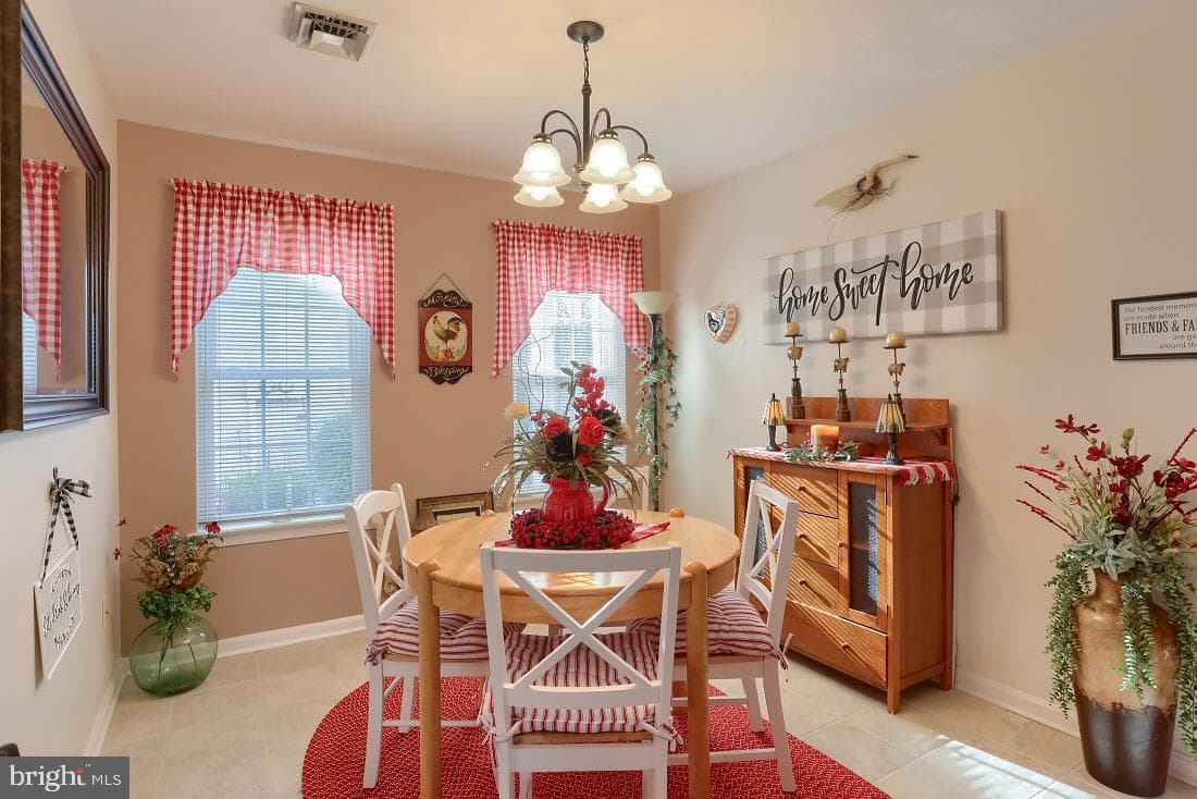 1504 Cambridge Court photo 6