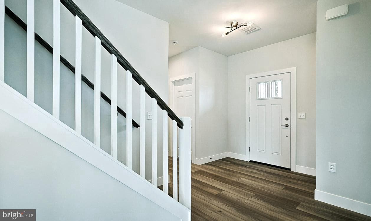9 Pinnacle Ridge Drive photo 2