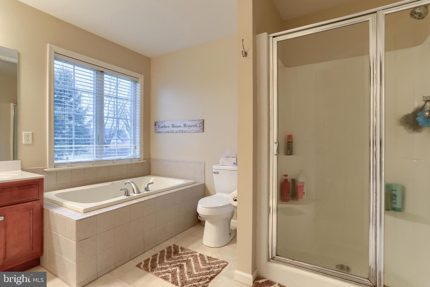 300 Fisher Lane photo 29