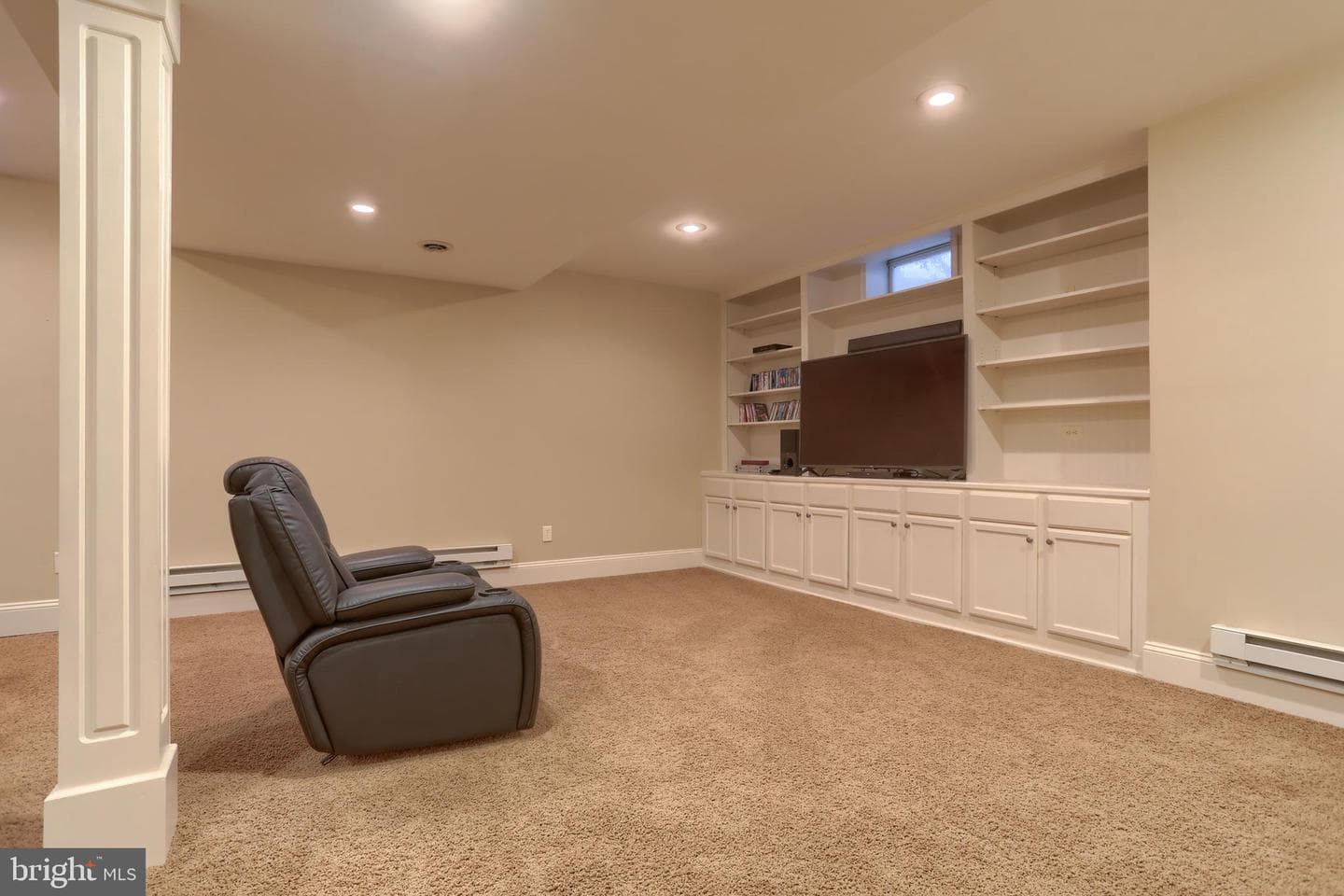 300 Fisher Lane photo 37