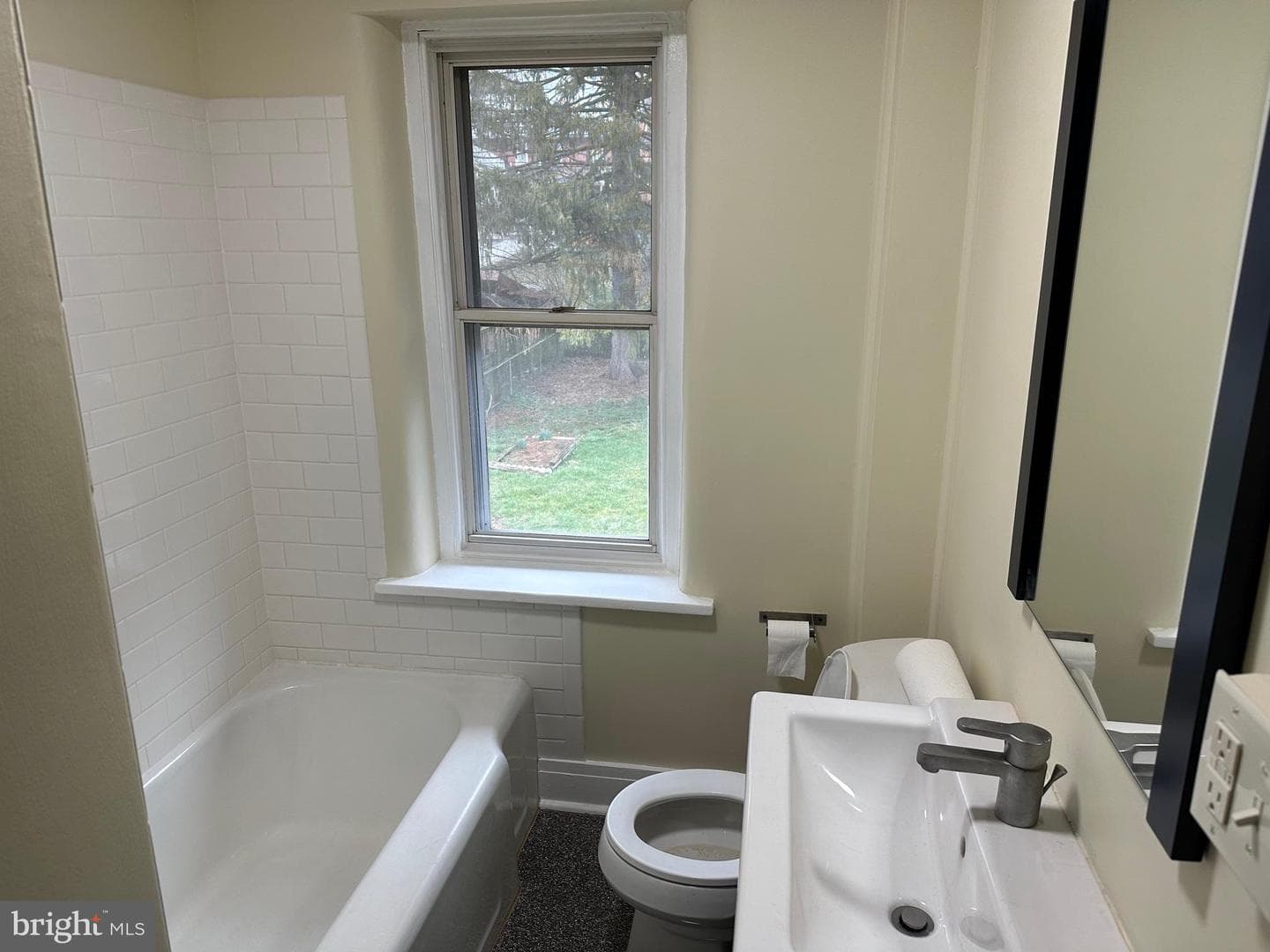 364 Granite Street photo 6