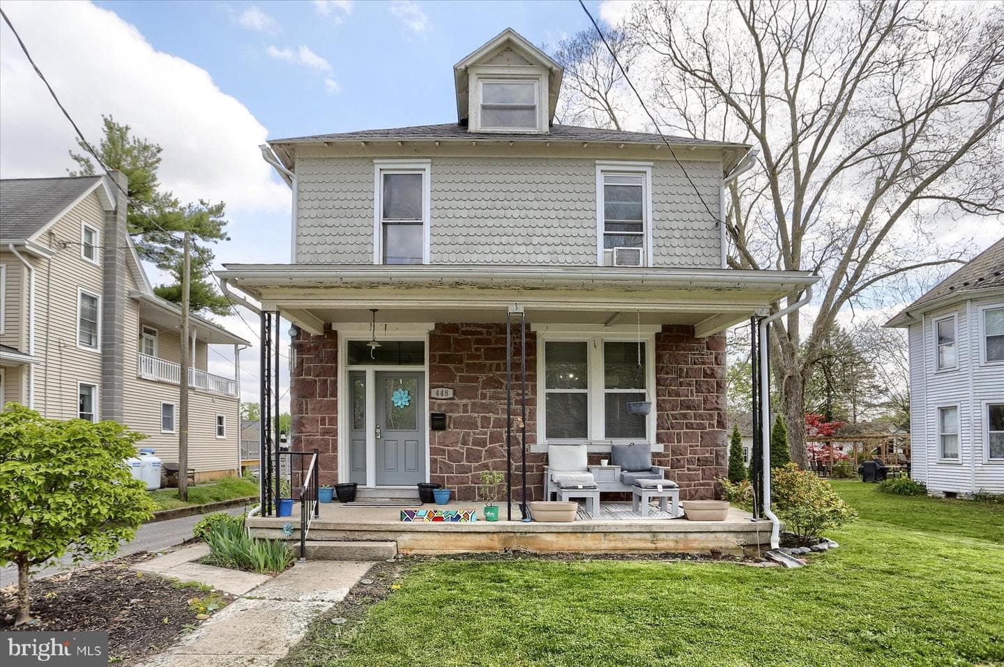 448 E Maple Street photo 2