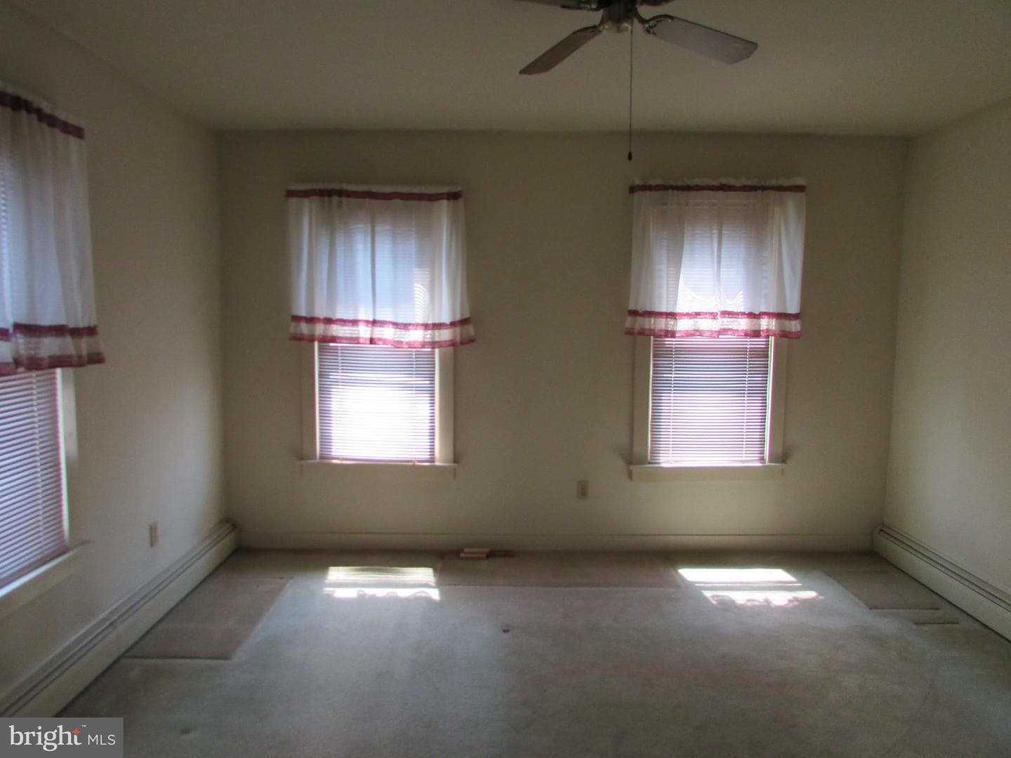 7 E Park Avenue photo 14