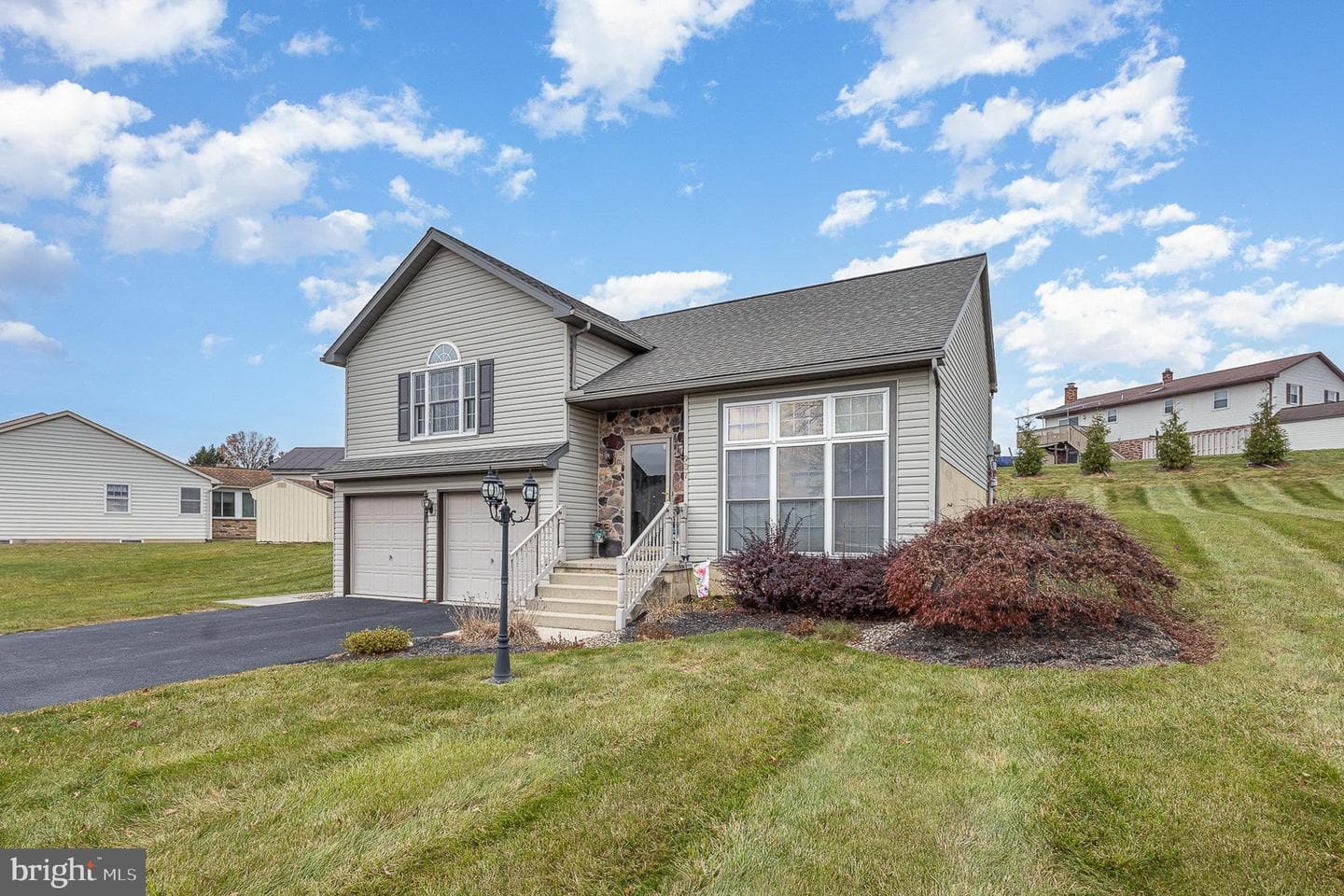 937 Sycamore Lane photo 11
