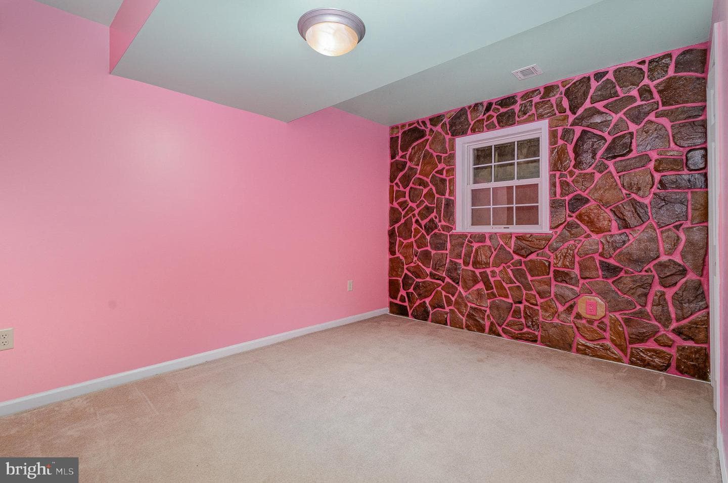 937 Sycamore Lane photo 30