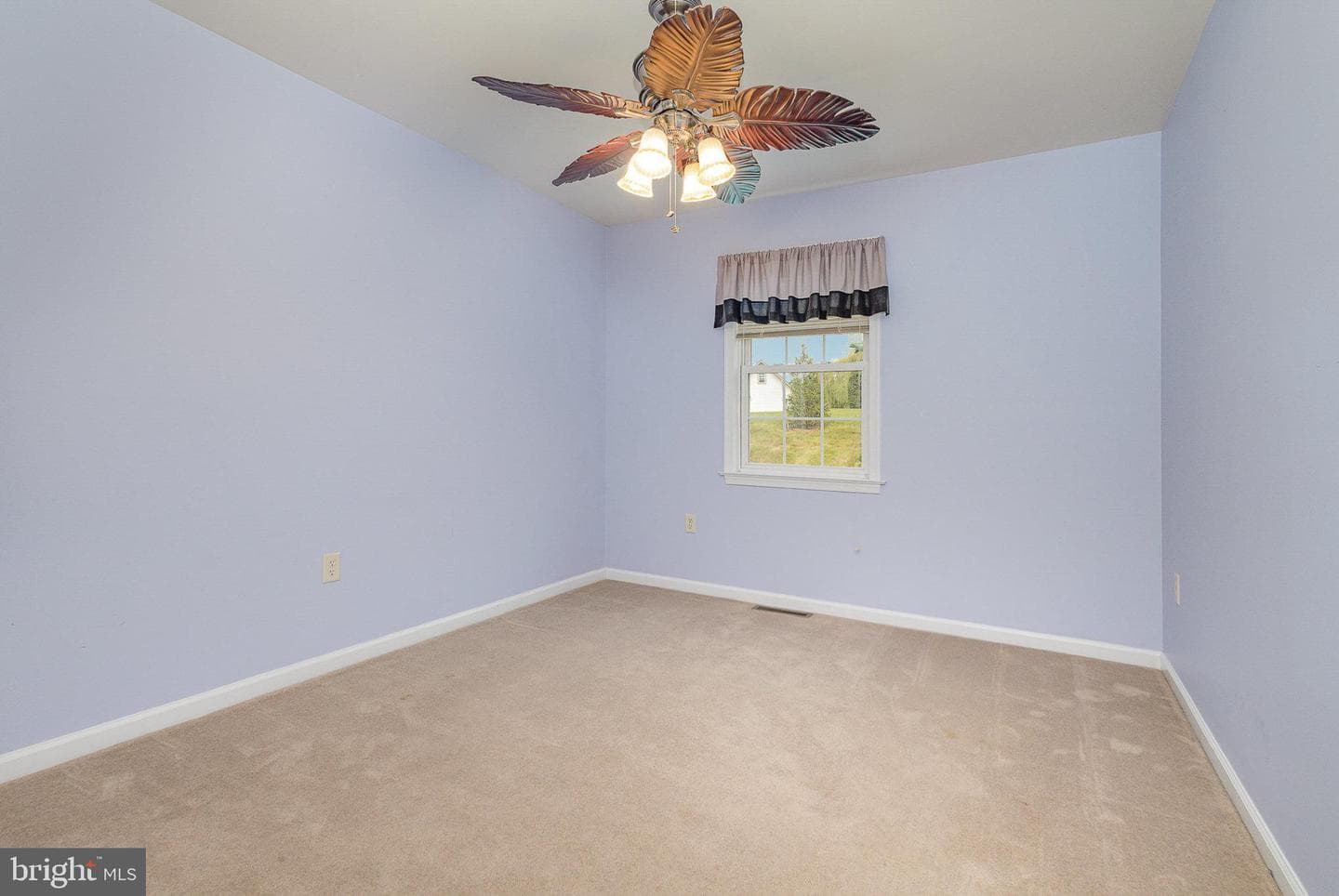 937 Sycamore Lane photo 4
