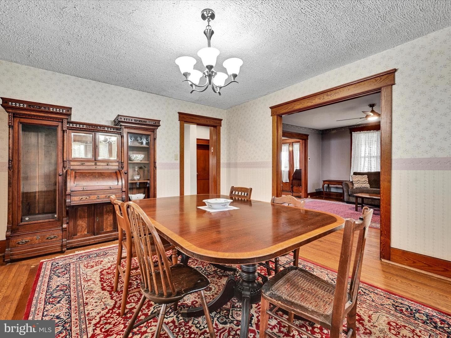 2000 S 5th Avenue photo 11