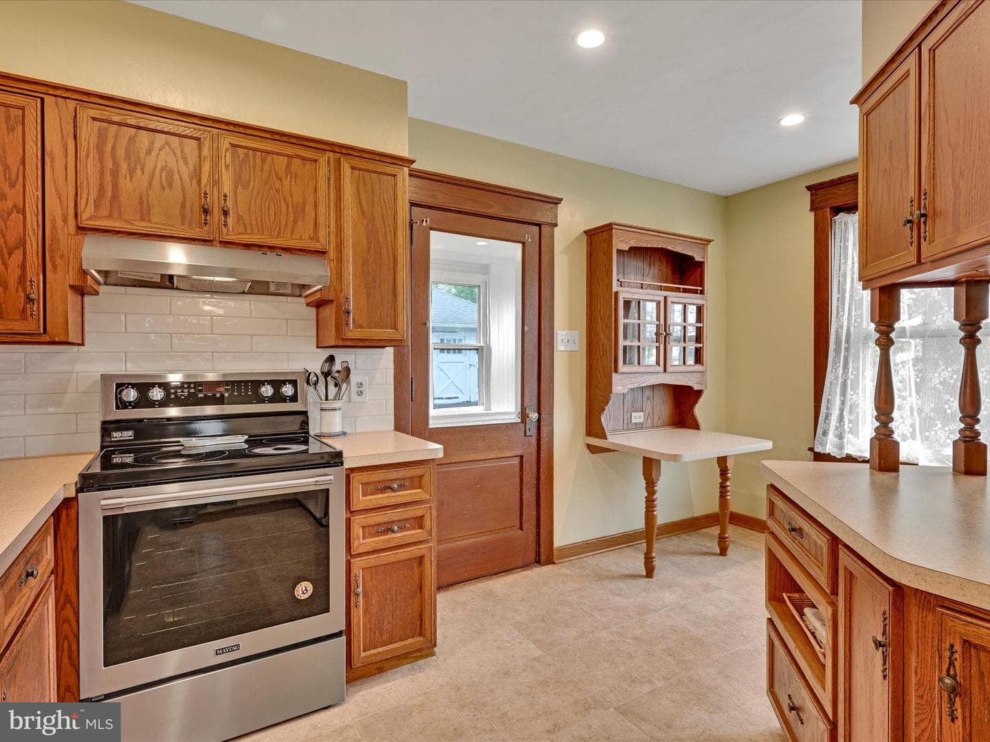 2000 S 5th Avenue photo 16