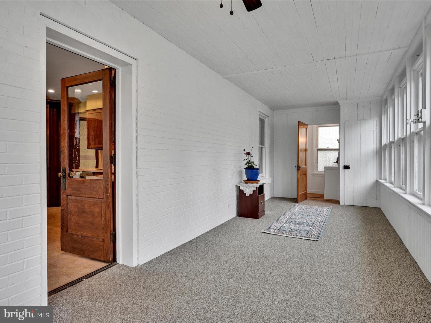 2000 S 5th Avenue photo 19