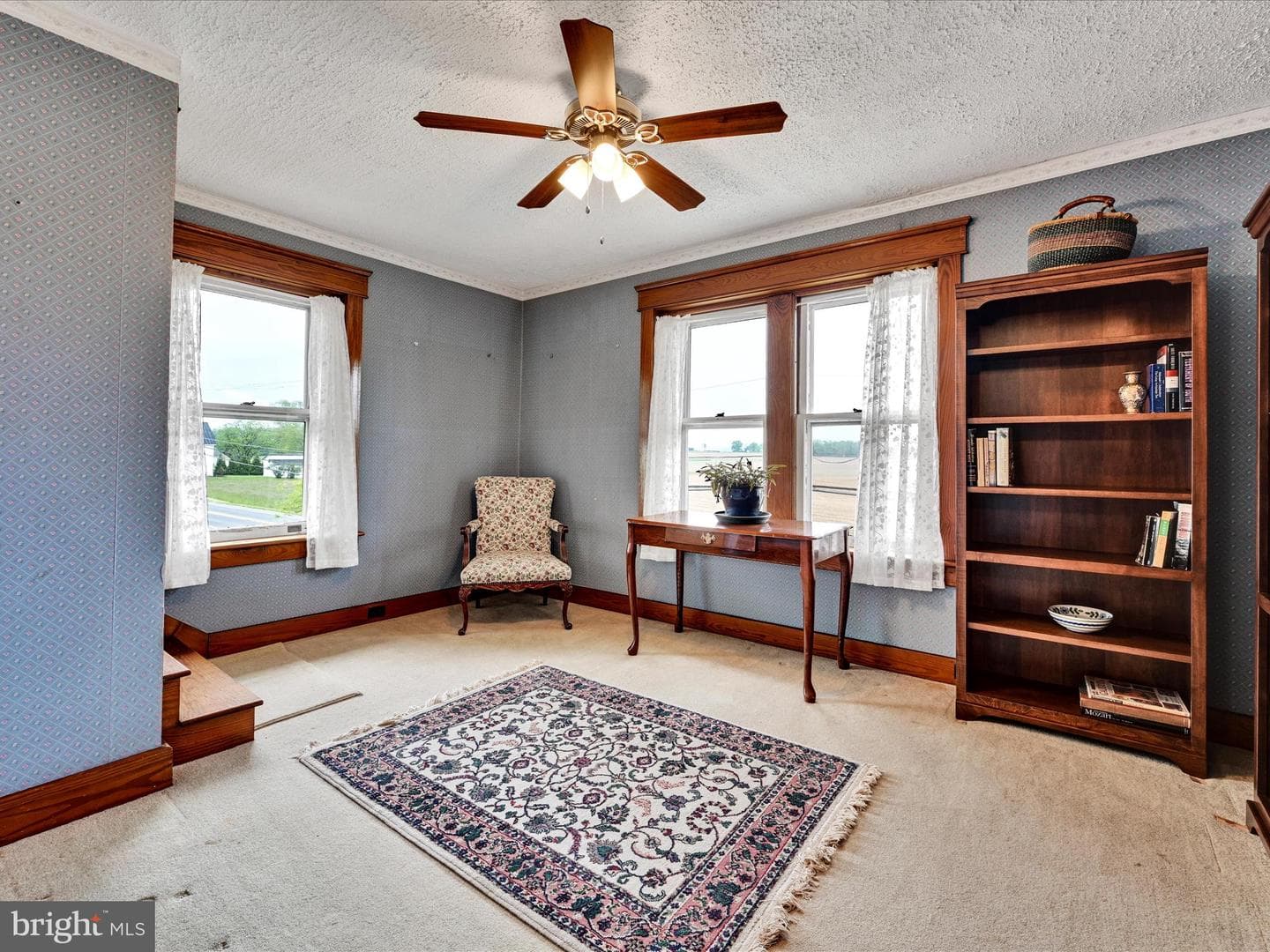 2000 S 5th Avenue photo 24
